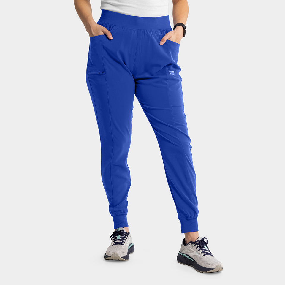 Elevate by IRG – Women’s Jogger Scrub Pants - Petite