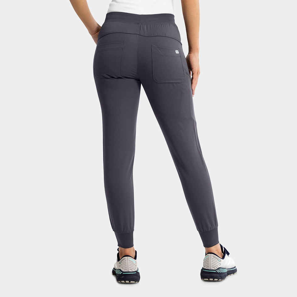 Elite by IRG – Women’s Jogger Scrub Pant - Petite